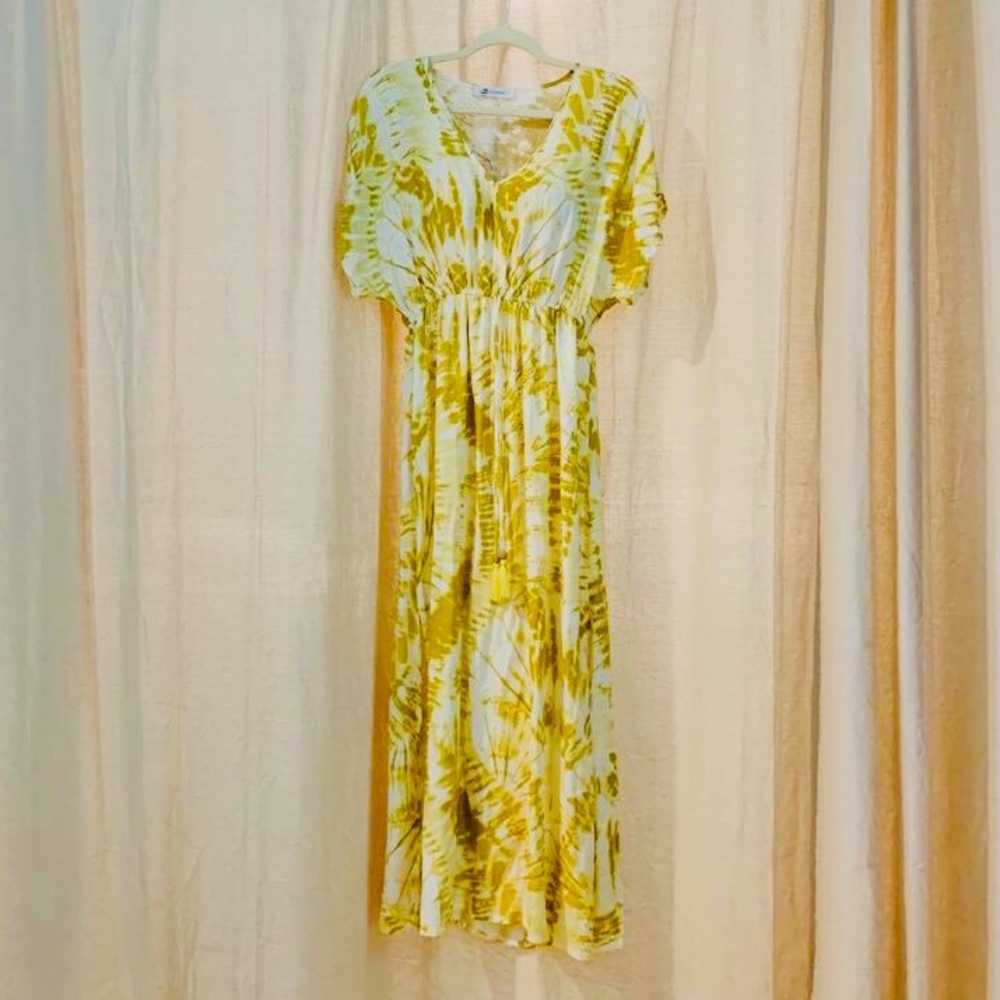 Woman’s CUPSHE long coverup/dress. Size large.
